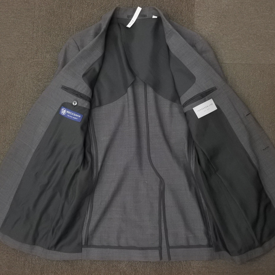 現行タグ トゥモローランド×REGGIANI 2ボタンダークグレースーツ 現行タグ トゥモローランド×REGGIANI 2ボタンダークグレースーツ