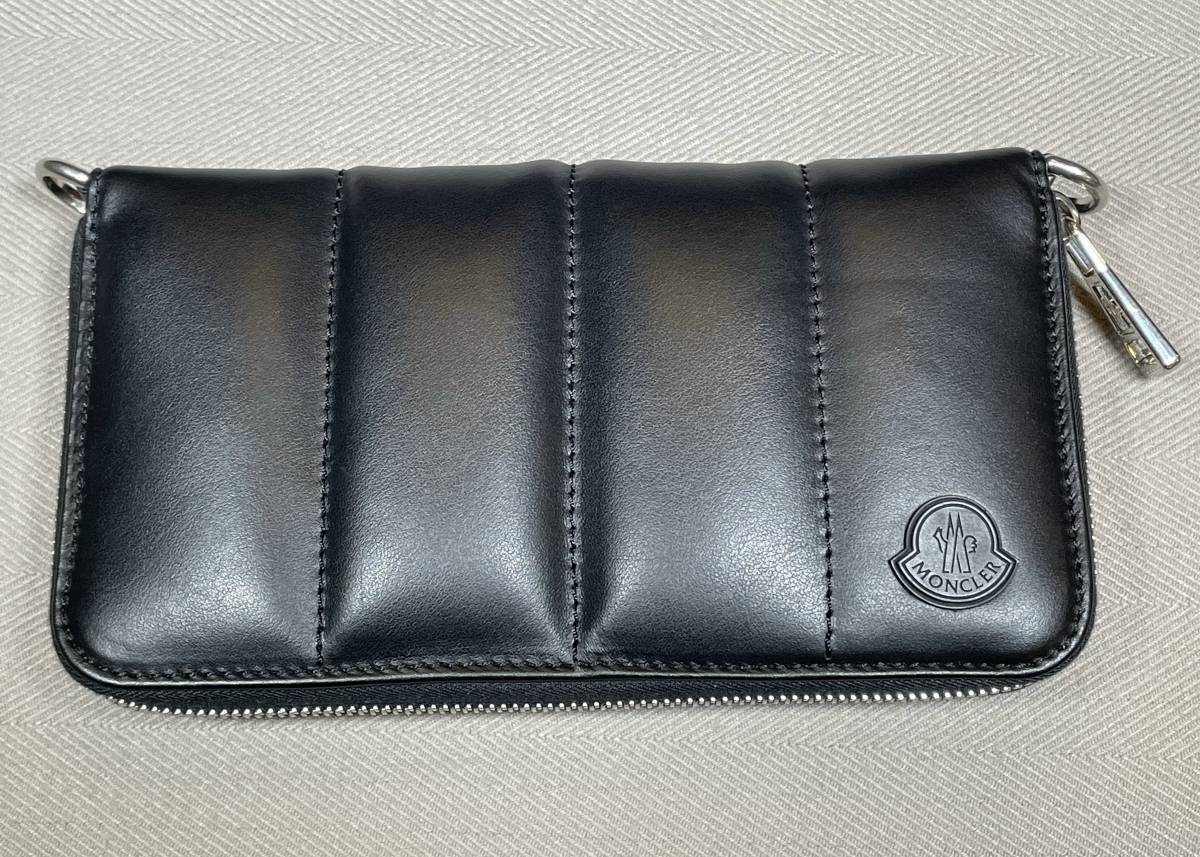 新品 本物 モンクレール MONCLER ストラップ付き レザー ロゴ 長財布