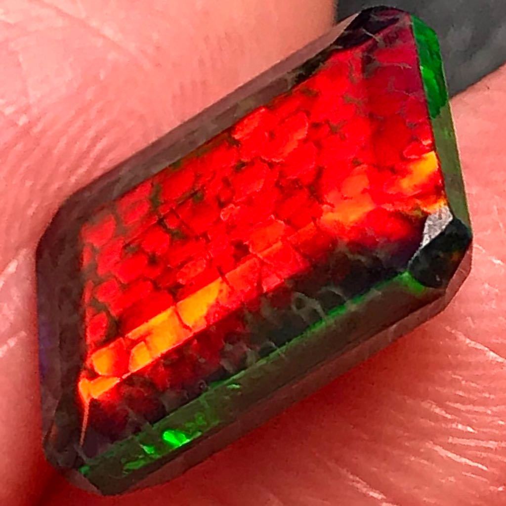 ☆超激レア!! 4.12ct AAAAA☆ 天然 ハニカムオパール ブラックオパール ルース 宝石 絶美 遊色 ジュエリー エチオピア 動画有 処理石_画像4