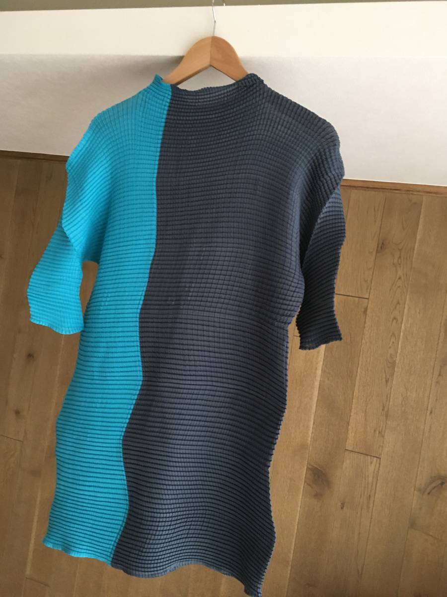 即決 美品 ISSEY MIYAKE イッセイミヤケ 　 プリーツ　ワンピース2 IM23FJ111 TM_画像2