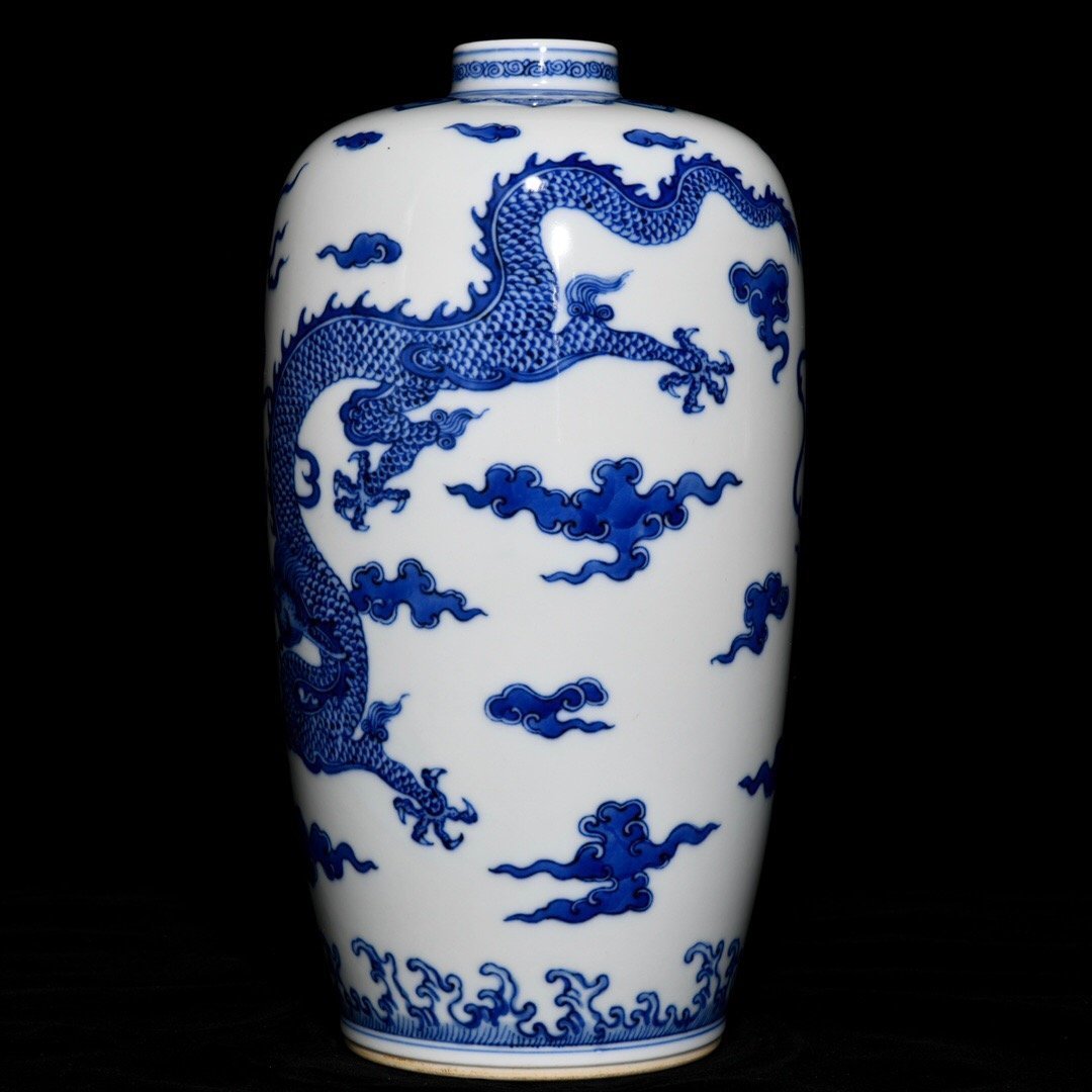 古物坊】【1円スタート】中国唐物 乾隆年製 青花龍紋梅瓶 擺件 置物 古