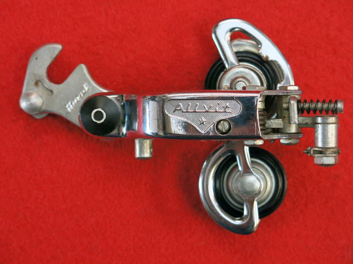 RD-00680 9117 フランス製 ユーレー HURET アルビー Allvit リアディレイラー 新品