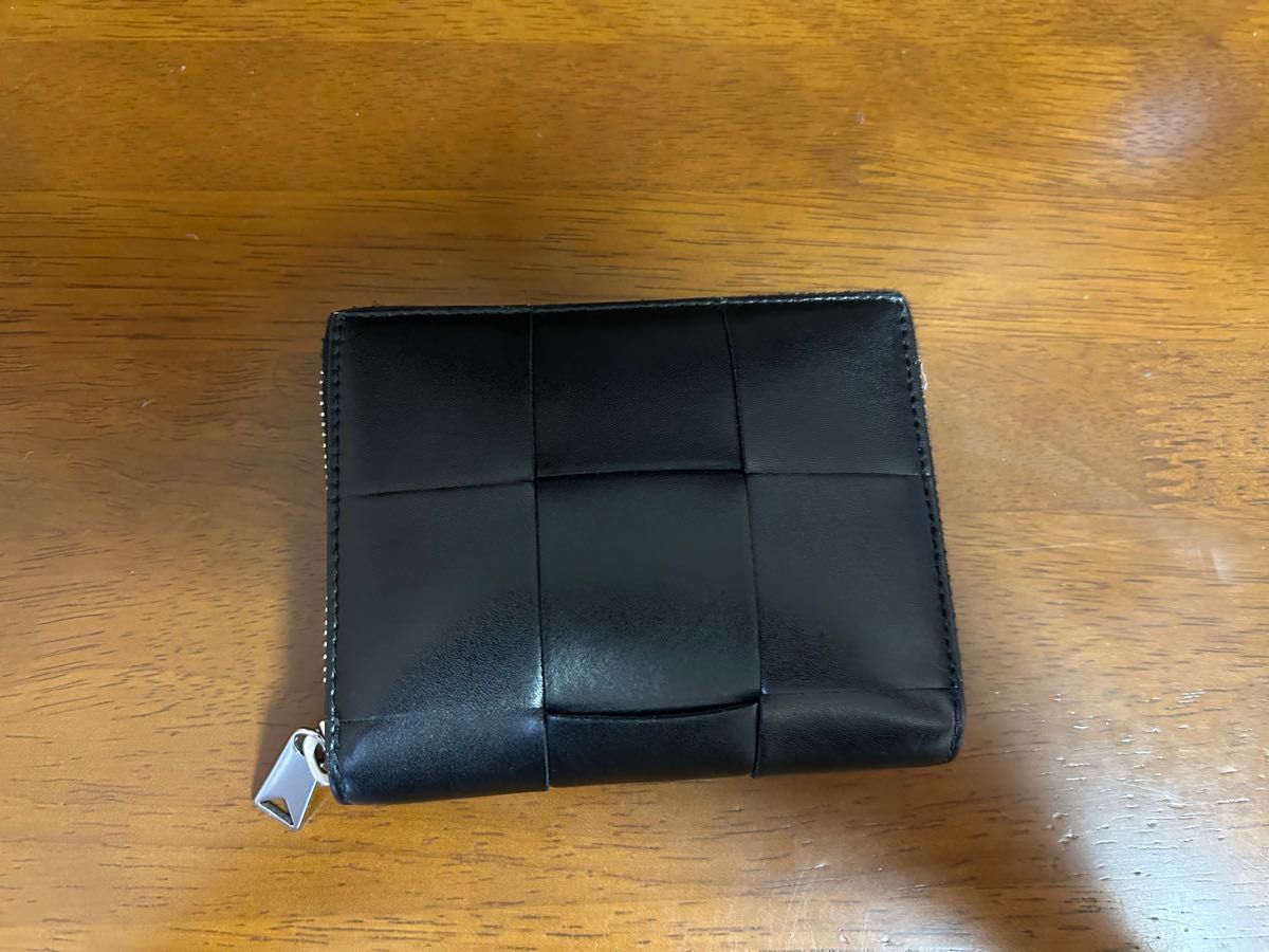 【大人気】ボッテガ メンズ 二つ折り財布 黒 シルバー LOUIS VUITTON 二つ折り財布