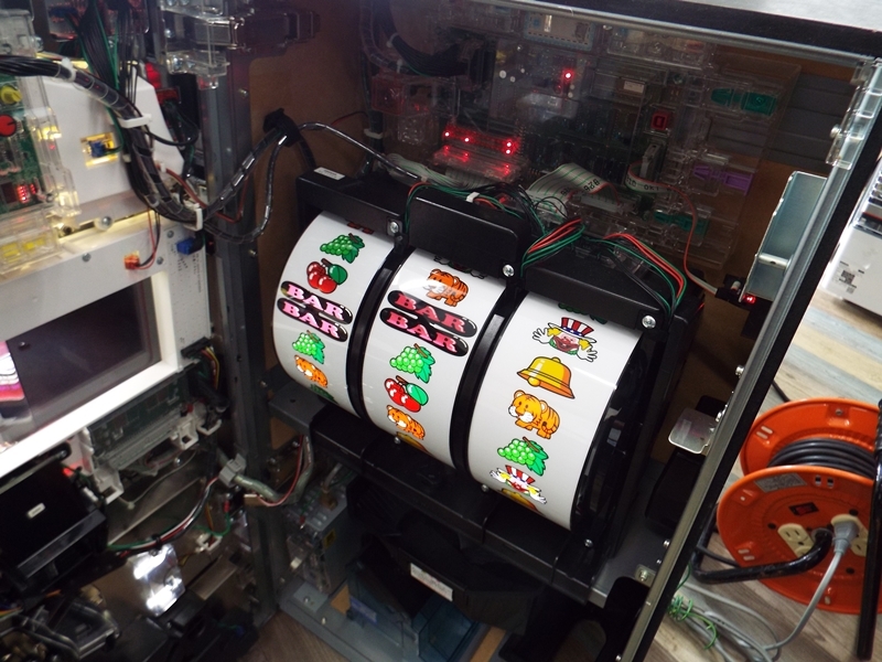 ギフト】 実機 5号機 北電子 マイジャグラー4+コイン不要機 パチンコ