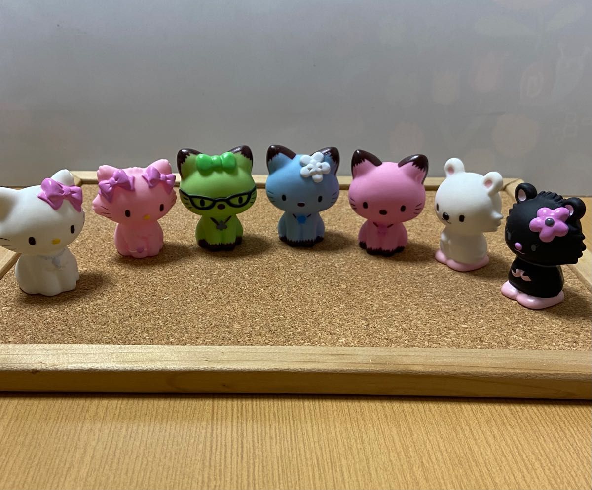 サンリオ ハローキティ チャーミーキティ 小さなティーセット 昔 サンリオ ハローキティ チャーミーキティ 小さなティーセット 昔