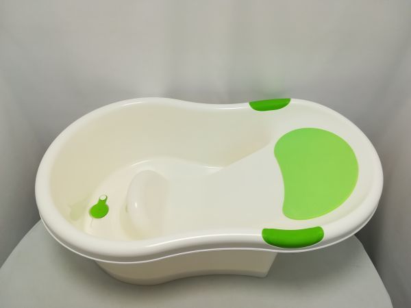  secondhand goods *. peace newborn baby for baby bath bath also kitchen. sink also possible to use bathtub green 