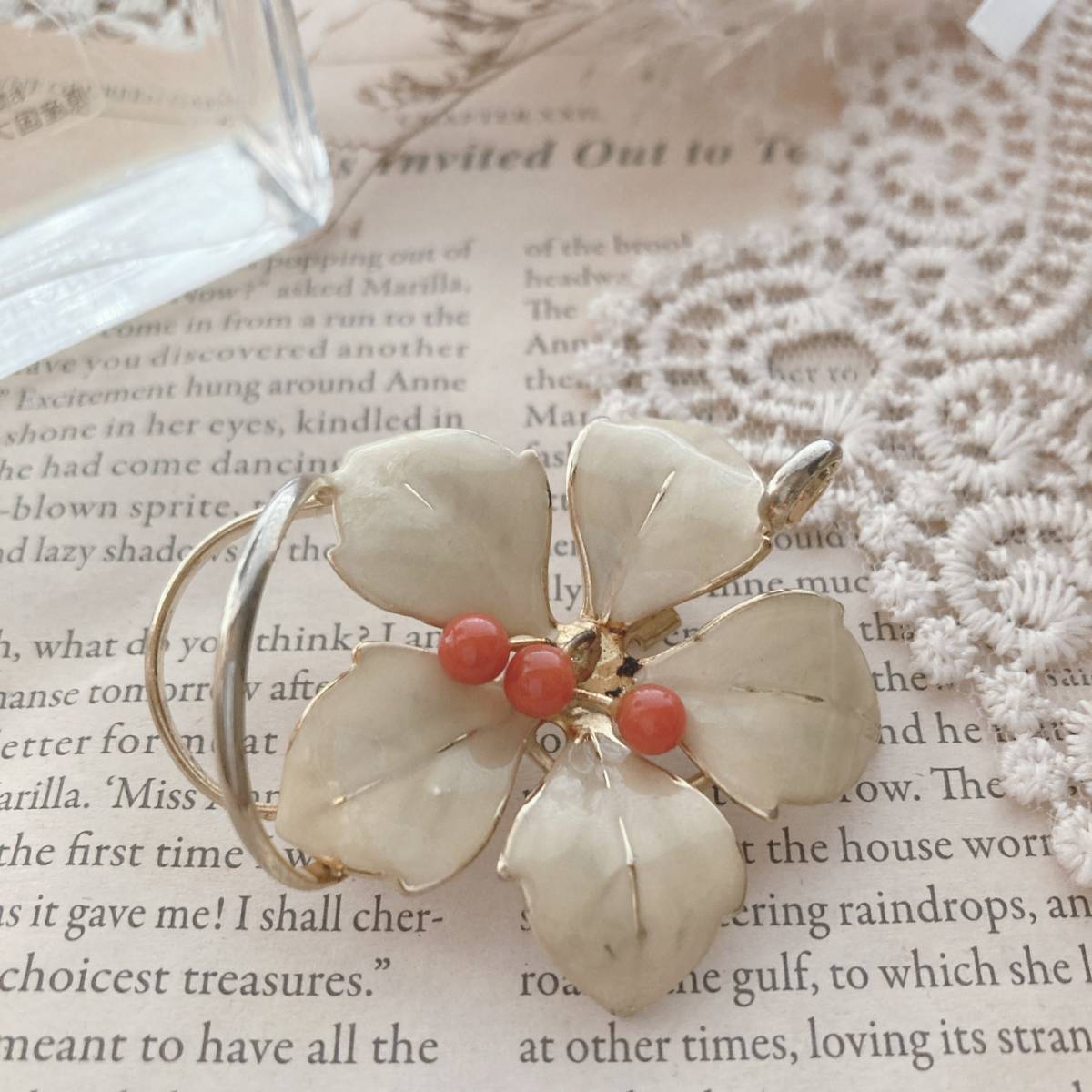  Vintage брошь .. коралл . цветок цветок японский костюм obidome *vintage jewelry accessories A181