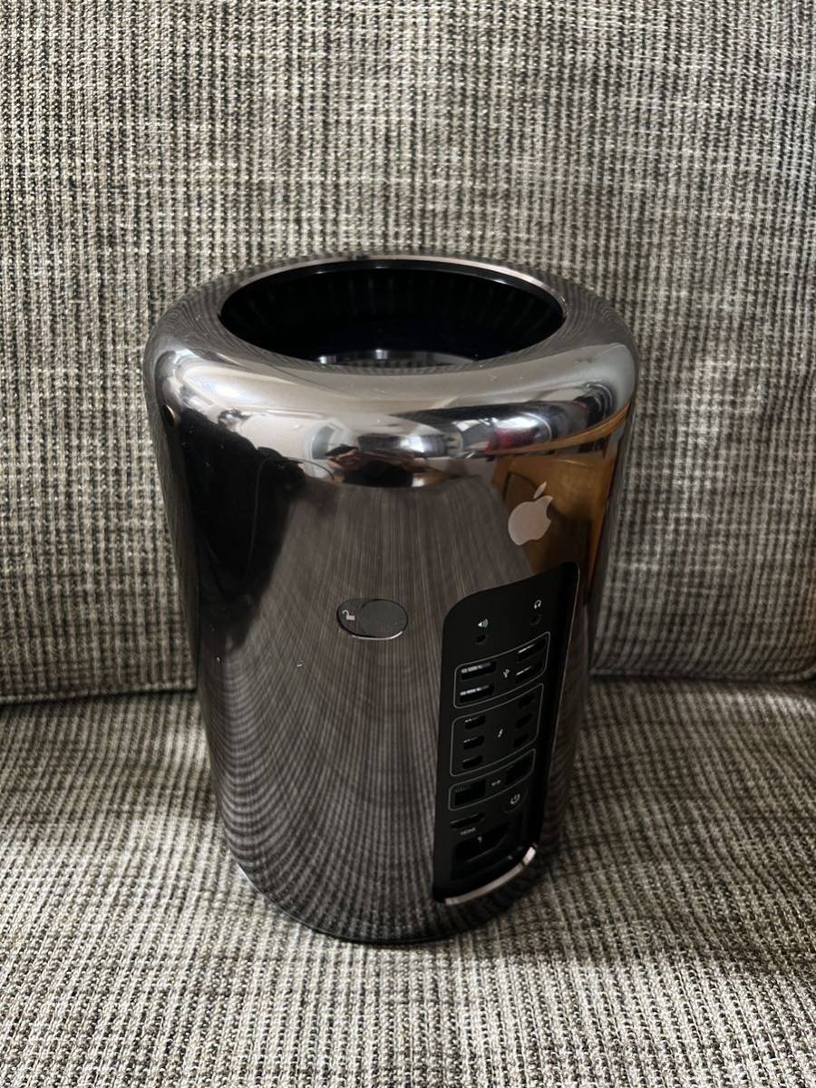 Mac Pro 2013 Late 2.7GHz 12コア Xeon 2697 v2 メモリ64GB AMD