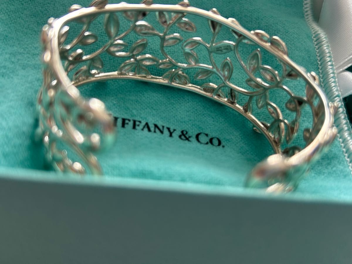 TIFFANY&Co./ティファニー オリーブリーフ カフライン パロマピカソ