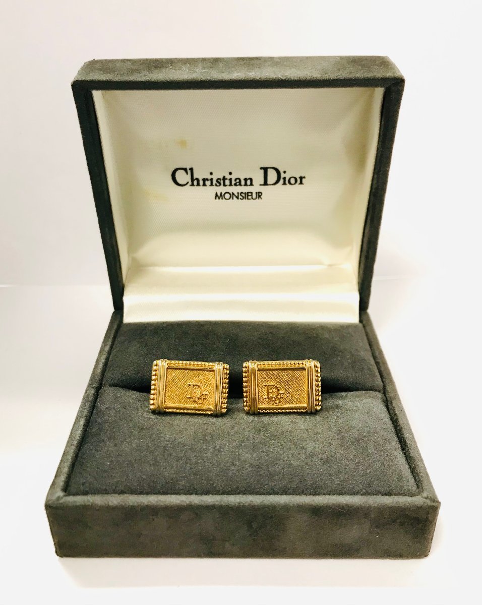 数々の賞を受賞 qob.YOO06 Christian Dior クリスチャンディオール