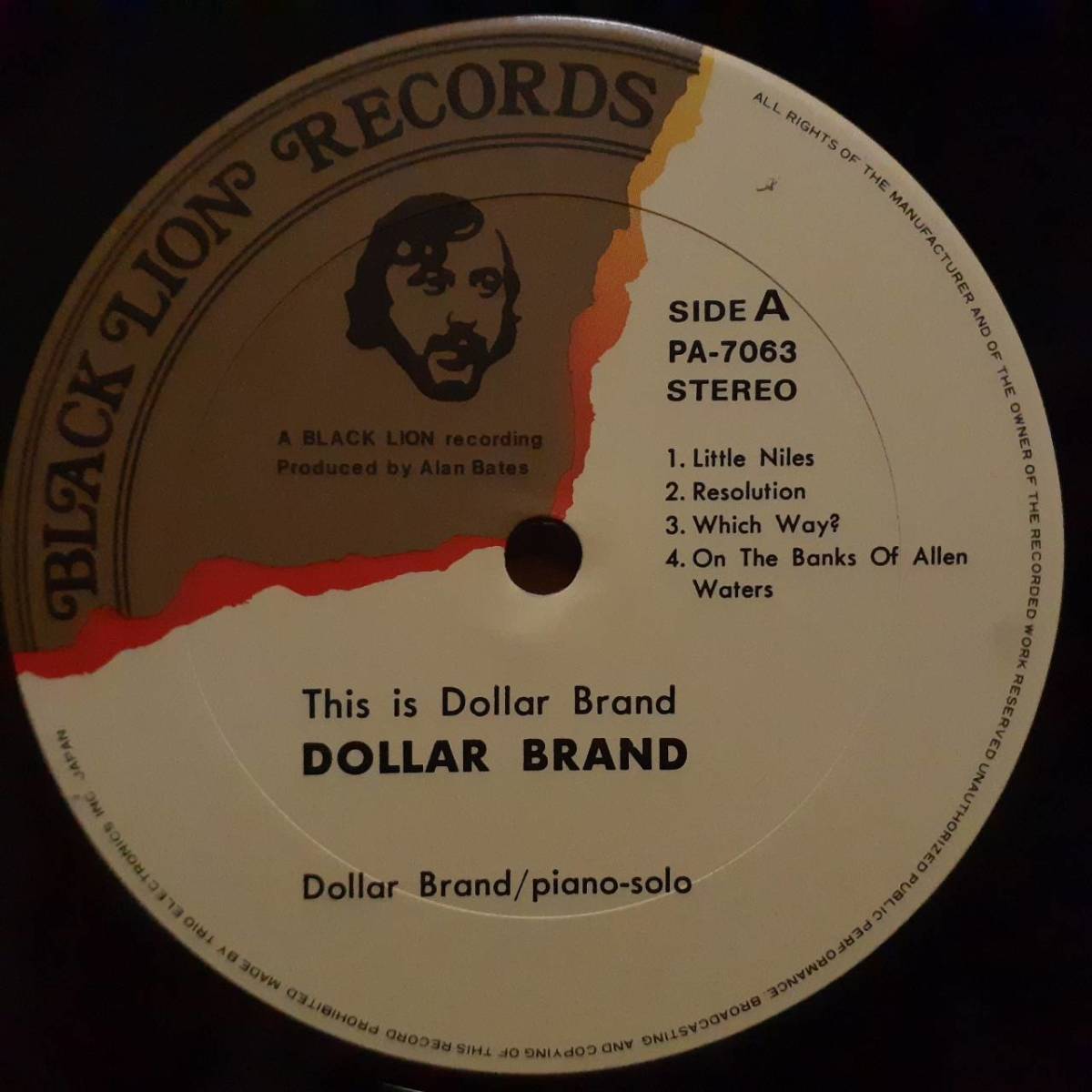 本人直筆サイン入り！日本盤LP！Dollar Brand / This Is 1973年 Black Lion (TRIO) PA-7063 ダラー・ブランド Abdullah Ibrahim Signature_画像2