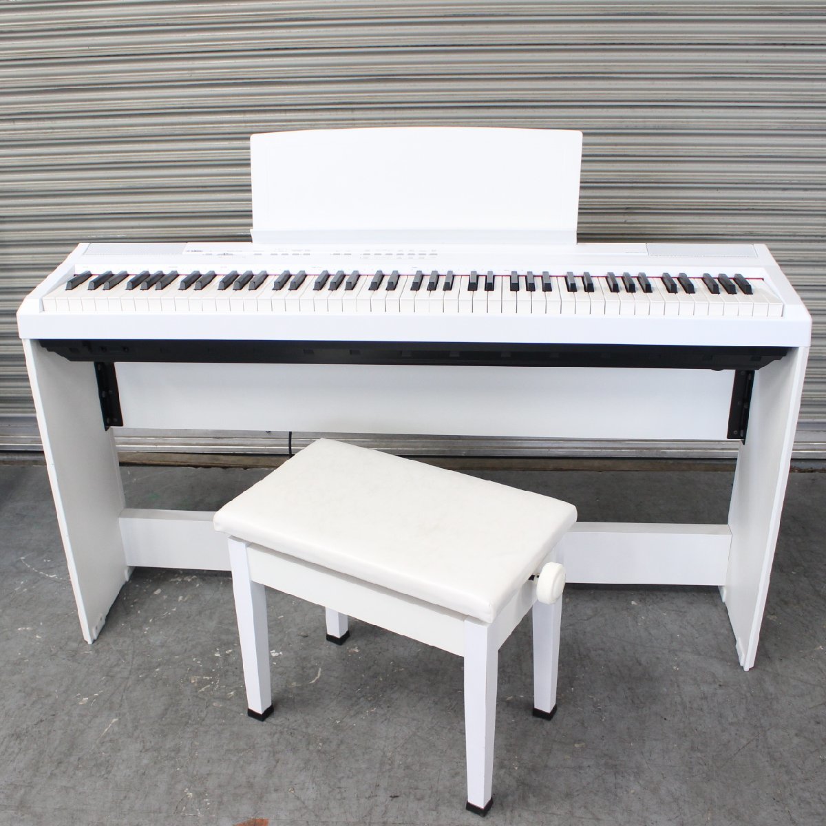 T153) 【東京・神奈川限定配送】ヤマハ電子ピアノ2014年製P-105 88鍵