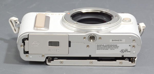 ☆元箱付!OLYMPUS オリンパス PEN E-PL8 14-42mm EZレンズキット