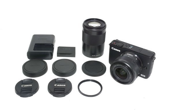 ☆美品!CANON キャノン EOS M10 ダブルズームキット ミラーレス一眼