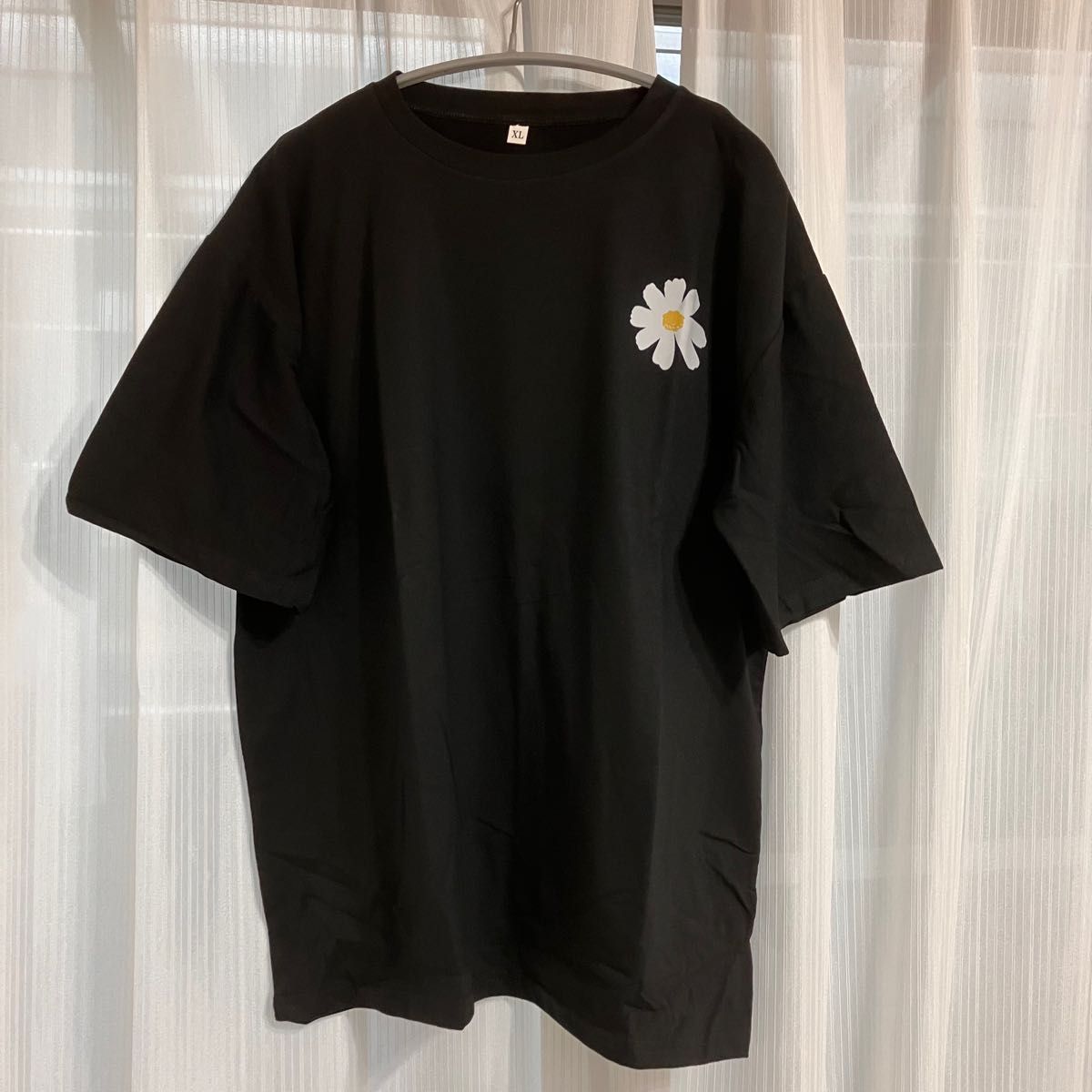 Tシャツ 人気 オーバーサイズ 黒 デイジー柄 韓国 海外 花柄 半袖