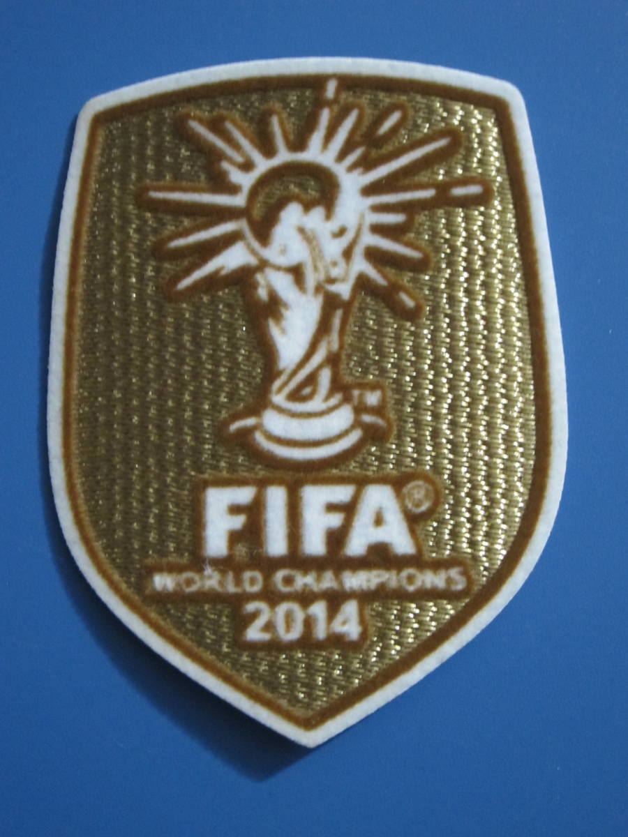 ～小物～ 2014 FIFAワールドカップ x ドイツ代表 優勝 ワッペン 1枚 (黄金)_画像1