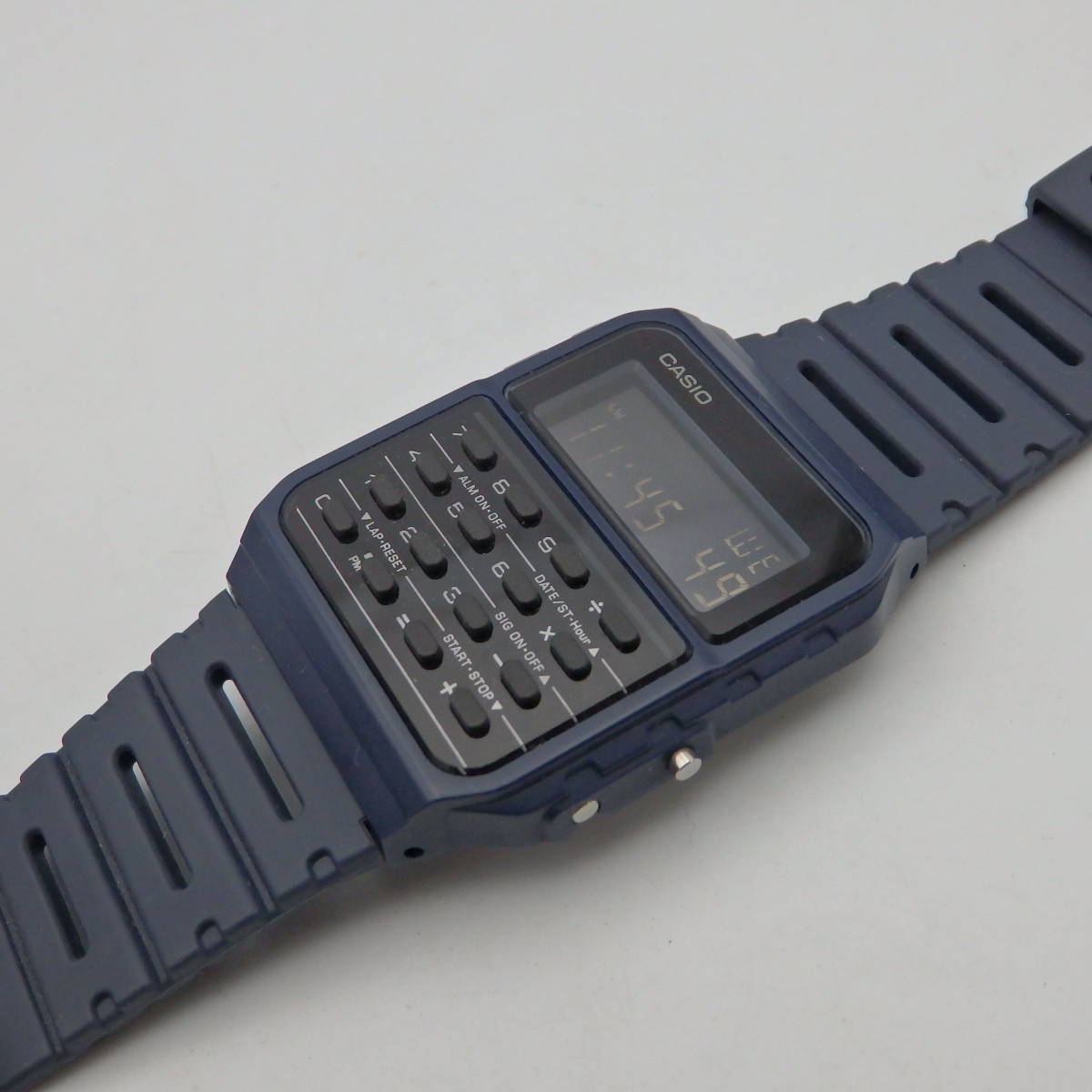 う06117【極美品】CASIO カシオ/クオーツ/メンズ腕時計/電卓ウォッチ/デジタル/CA-53W(カシオ)|売買されたオークション情報、ヤフオク! の商品情報をアーカイブ公開 CASIO カシオ B650WB-1B デジタルウォッチ