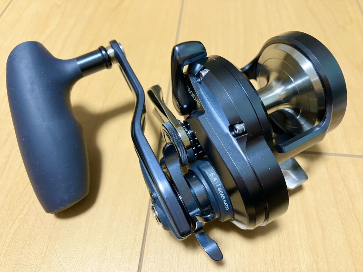 新品未使用です♪ 送料込み即決♪シマノ オシアジガー Fカスタム