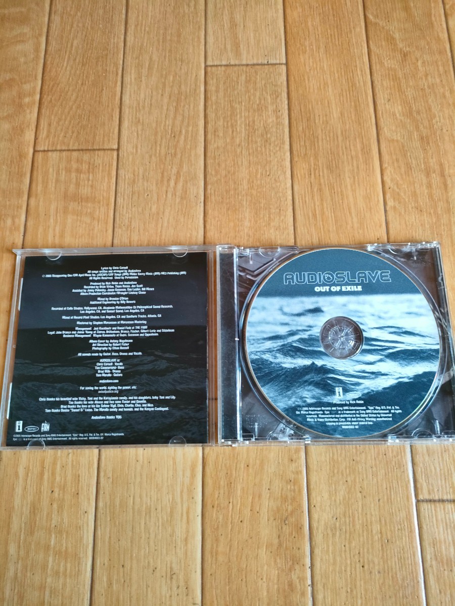 US盤 オーディオスレイヴ アウト・オブ・エグザイル Audioslave Out of Exile サウンドガーデン レイジ オーディオスレイブ_画像2