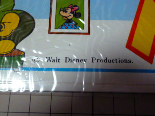 M-21 (大きめ) MICKEY Walt Disney Productions ステッカー 当時物 です(328×68mm) ミッキーマウス ウォルト ディズニー ビンテージ_画像4