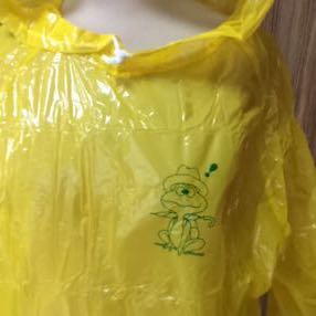 gero Kappa ( portable rain Kappa ) light yellow color for children dress length 75cm unused goods 50g. light.. free shipping 