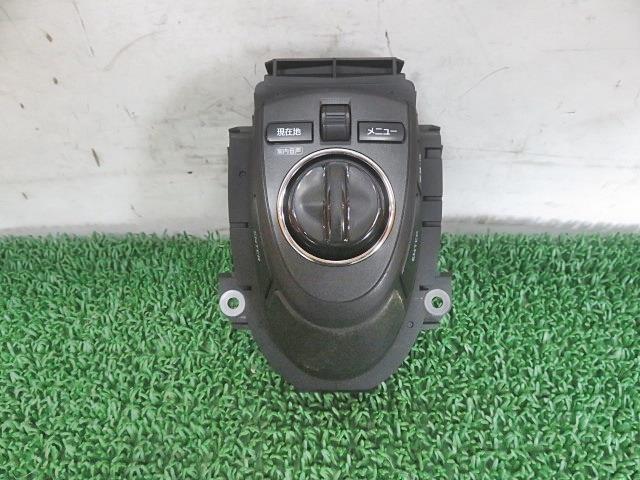 [中古] H23/2 ＳＡＩ (サイ) DAA-AZK10 ナビスイッチ 340190_画像1