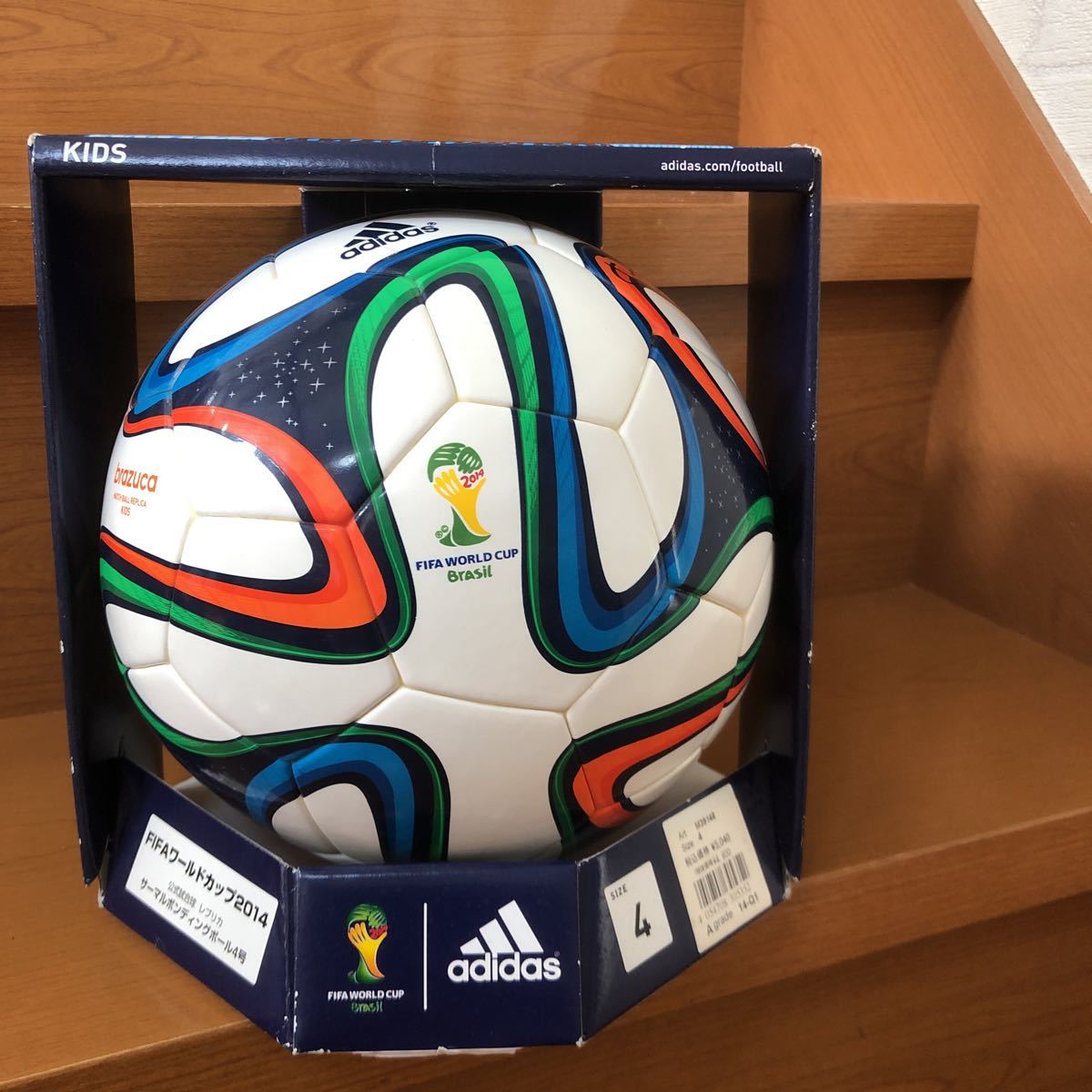 adidas FIFAワールドカップ ブラジル ブラズーカ レプリカボール4