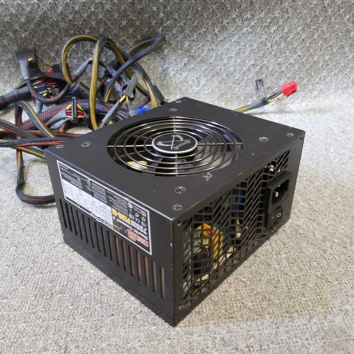 即日発速達保証付き送料無料☆ SCYTHE 鋼力短2 プラグイン700W 電源BOX