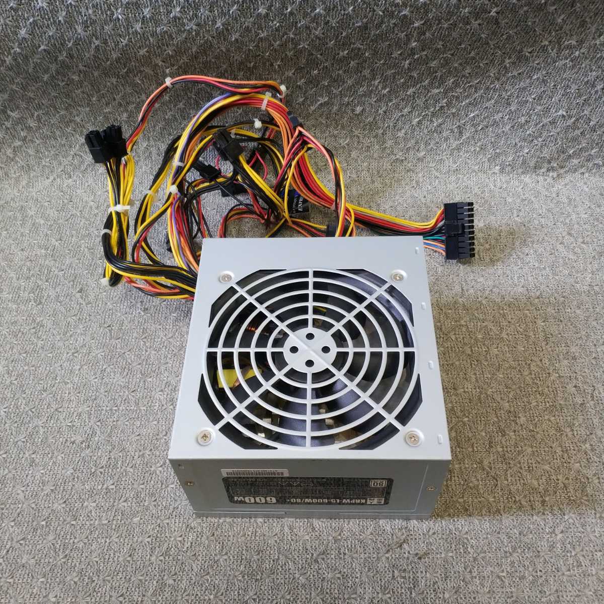 岐阜 即日発 速達 送料無料 玄人志向 KRPW-L5-600W/80+ 600W 岐阜 即日発 速達 送料無料 玄人志向 KRPW-L5-600W/80+ 600W