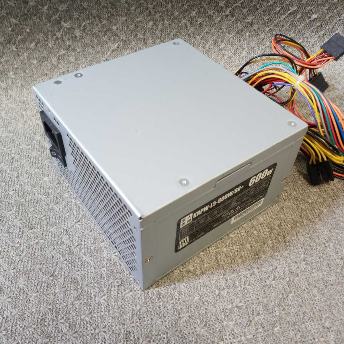 岐阜 即日発 速達 送料無料 玄人志向 KRPW-L5-600W/80+ 600W 岐阜 即日発 速達 送料無料 玄人志向 KRPW-L5-600W/80+ 600W