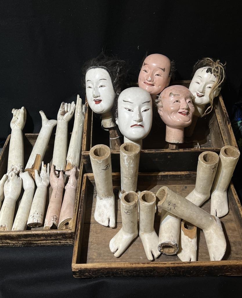 珍品 江戸期 人形浄瑠璃 木彫人形 文楽人形 頭 かしら 首5体 手 腕 珍品 江戸期 人形浄瑠璃 木彫人形 文楽人形 頭 かしら 首5体 手 腕