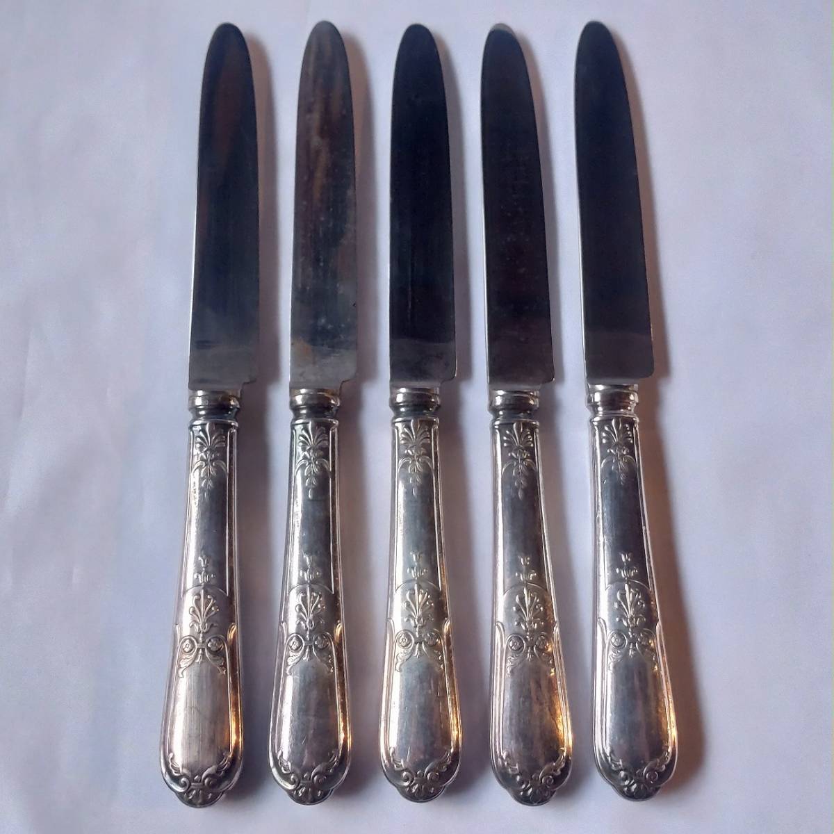 テーブルナイフ 5本 サン・メダール Orfevrerie Saint Medard テーブルナイフ 5本 サン・メダール Orfevrerie Saint Medard