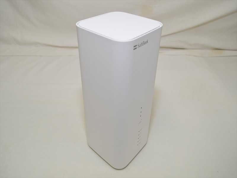 ジャンク Softbank Softbank Air4 NEXT ホワイト B610h-70a 判定△ フレームに小傷あり 22118_画像6