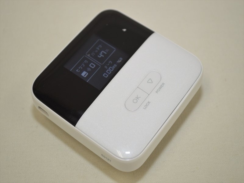 美品 Y！Mobile Pocket WiFi ZTE 601ZT ホワイト 601ZT 判定△ OS1.1.3.0 フレーム、背面に小傷あり 22114_画像1