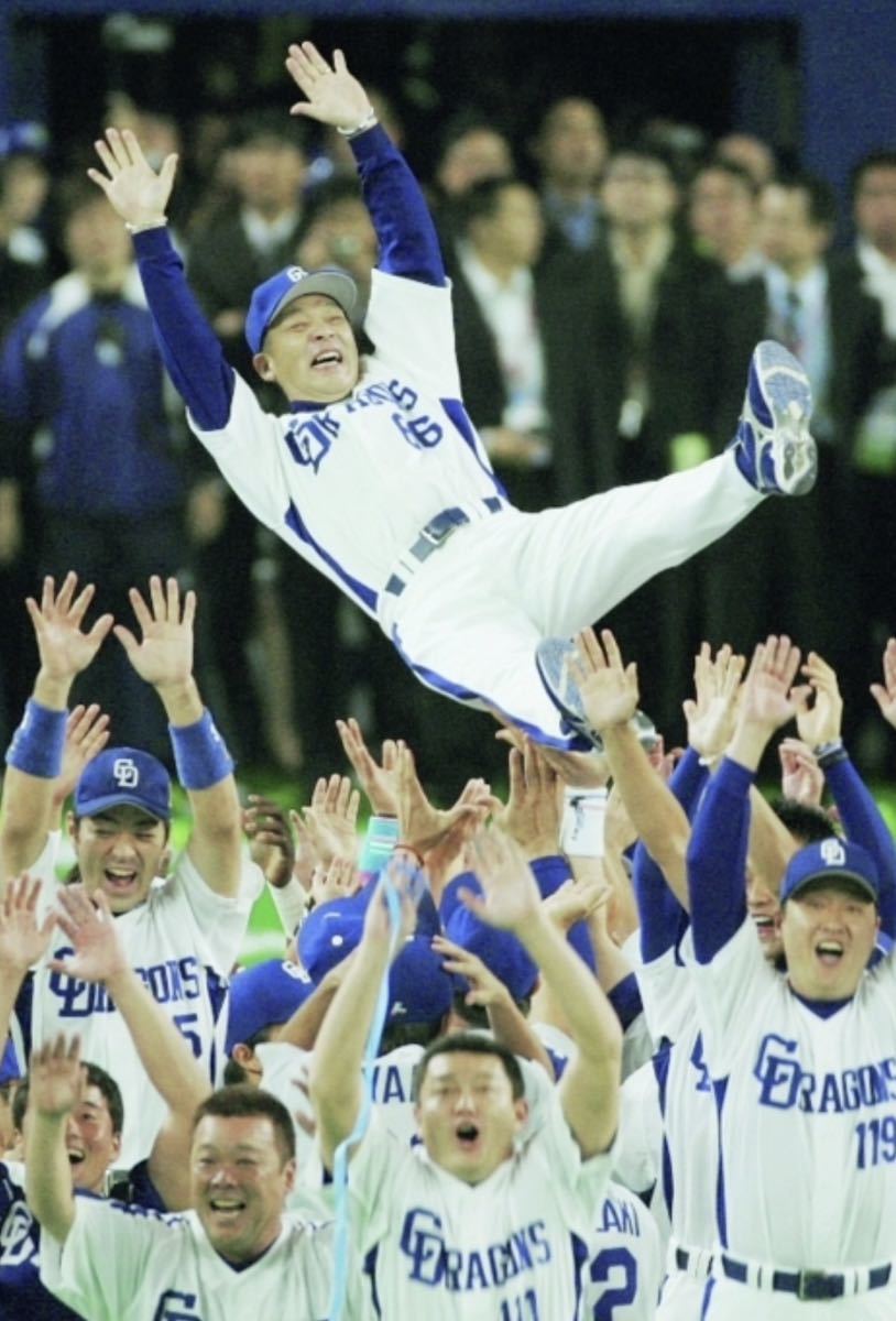 送料無料 即決 中日ドラゴンズ 落合博満監督ユニフォーム 2004 送料無料 即決 中日ドラゴンズ 落合博満監督ユニフォーム 2004