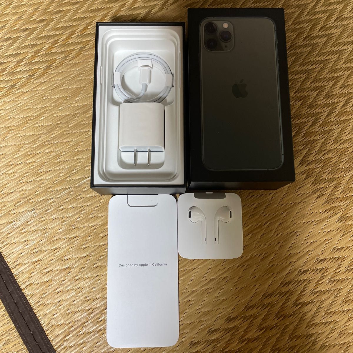 iPhone 11 Pro 64GB ミッドナイトグリーン 純正付属品|PayPayフリマ