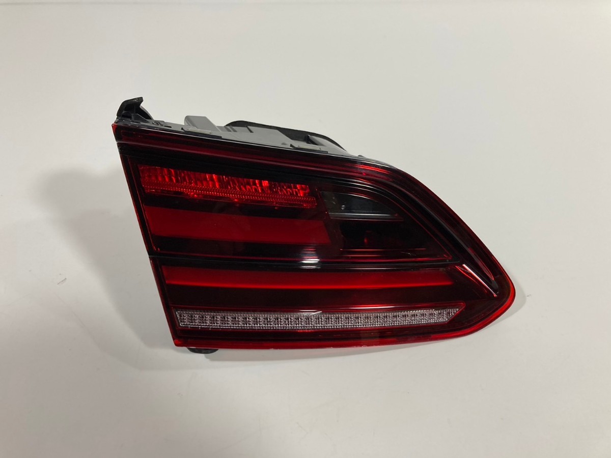 フォルクスワーゲン純正 3H系 VW アルテオン LED テール テールライト 左内側 3G8 945 307 P 棚番TH-188_画像1