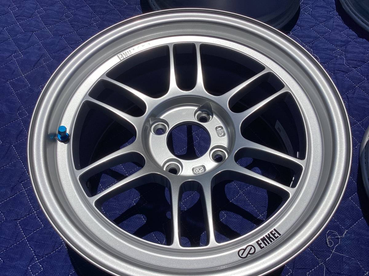 エンケイRPF1RS 15インチ 8J 28 4穴100 | www.navistar.ind.br
