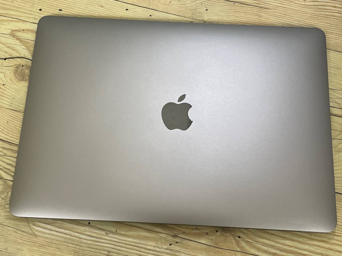 美品♪】Apple MacBook Pro 2018[Corei7 8559 2.7GHz/RAM:16GB/SSD