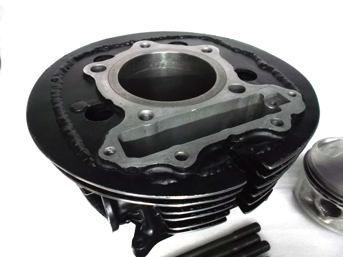 ☆SR400☆ビッグフィンシリンダー☆ラウンドタイプ☆【ブラック ☆SR400☆ビッグフィンシリンダー☆ラウンドタイプ☆【ブラック