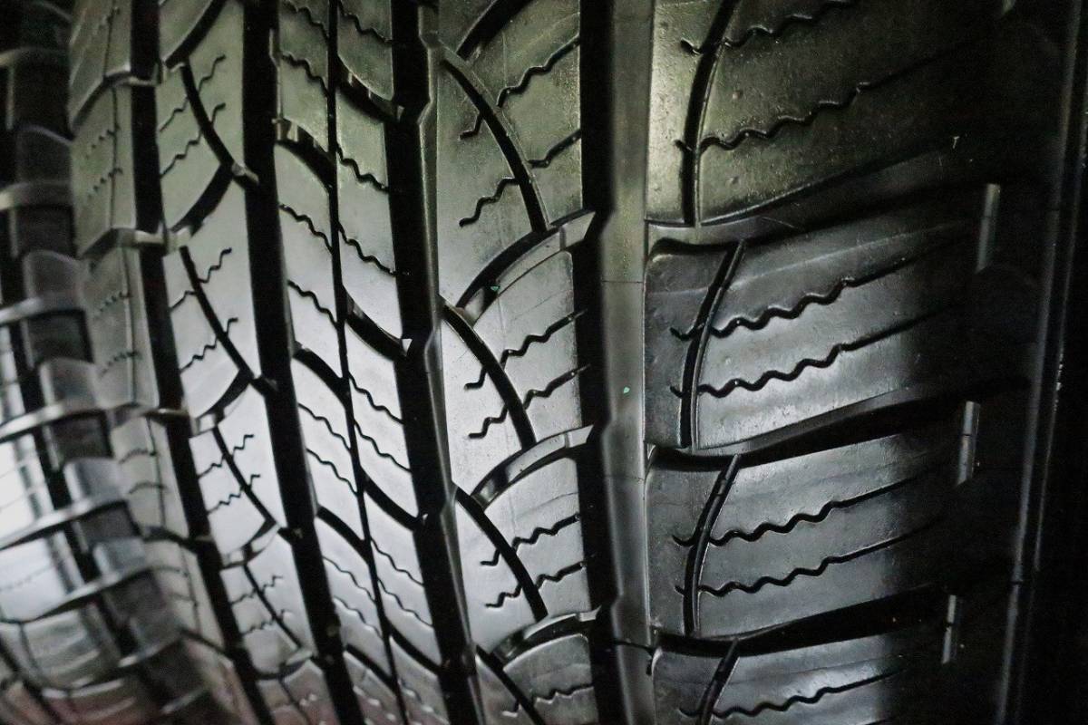 販促 極上イボ付き 2019年製 265/65R17 ミシュラン ラチチュード