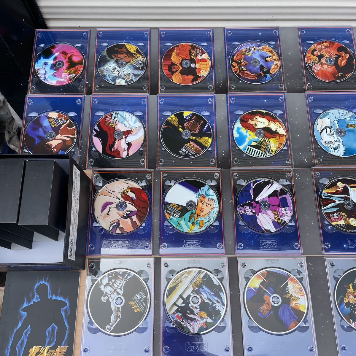 北斗の拳 DVDスーパープレミアムBOX DVD&ブックレットのみ CPBX-0001