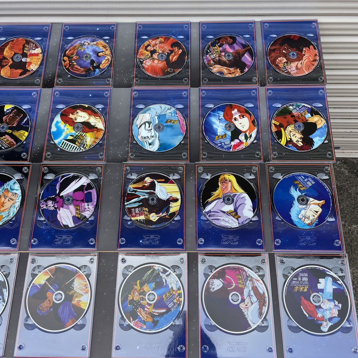 北斗の拳 DVDスーパープレミアムBOX DVD&ブックレットのみ CPBX-0001