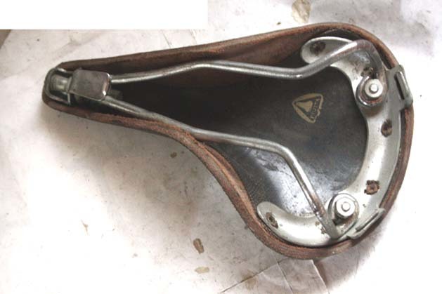 【限定品】 60s宮田自転車NOSサドル ランドナービアンキチネリニシキ ビンテージパーツ