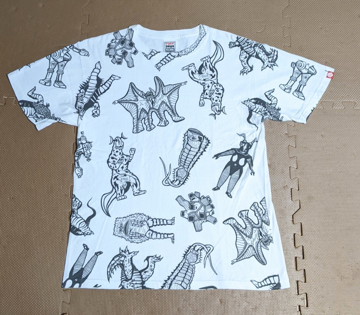即完売品 PUNK DRUNKERS パンクドランカーズ x 円谷プロ コラボ