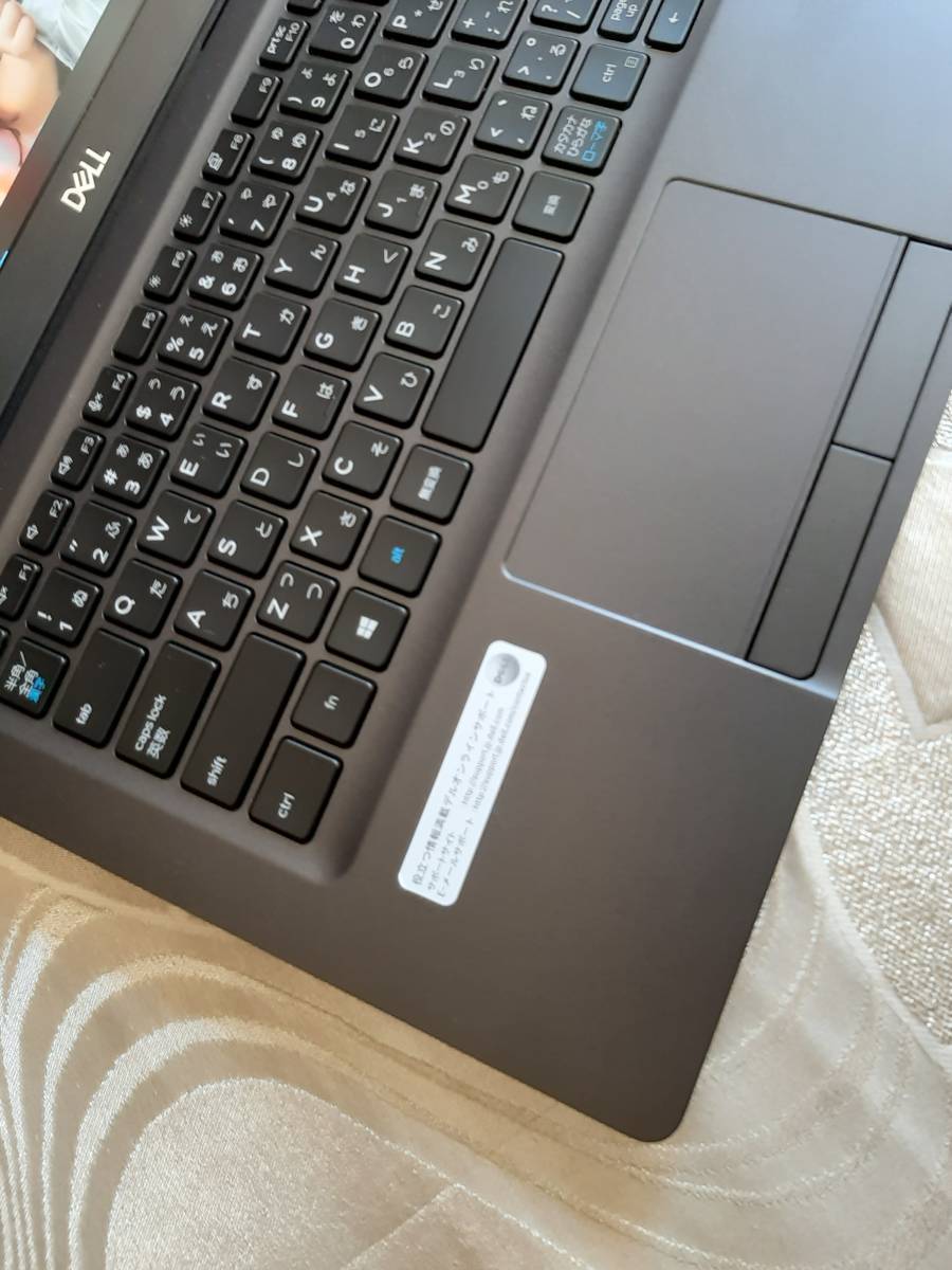 DELL 5300 8世代 i7 8665U 512G/SSD M.2 16G 1920x1080 WiFi Bluetooth