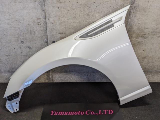 C】スバル BRZ ZC6 左フェンダー ガーニッシュ付 サテンホワイト