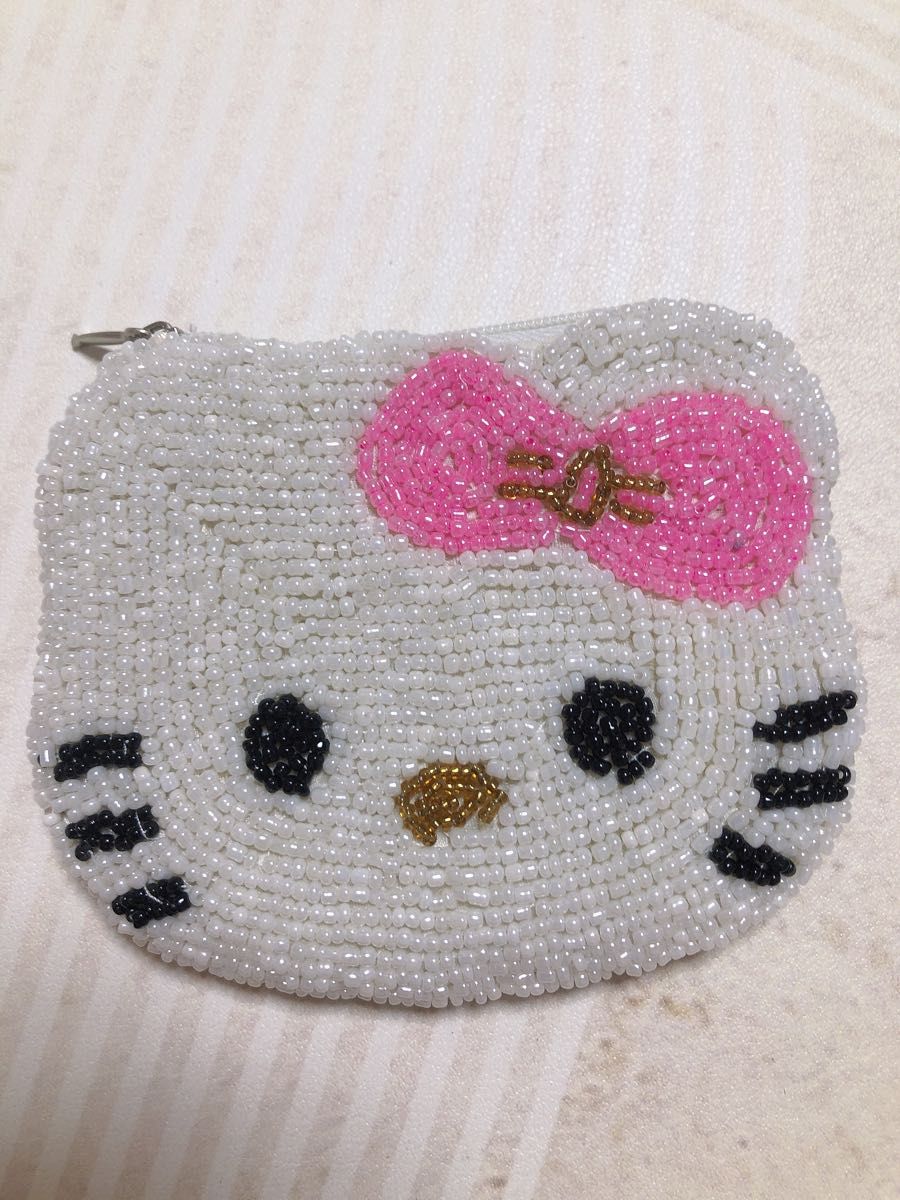 Kitty キティちゃん ビーズ刺繍　ポーチ　小物入れ　キーケース　コインケース　