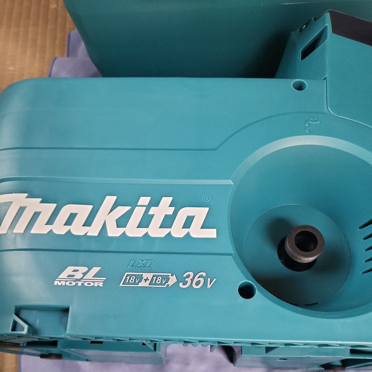 未使用マキタ 充電式高圧洗浄機 MHW080D※バッテリ・充電器なし