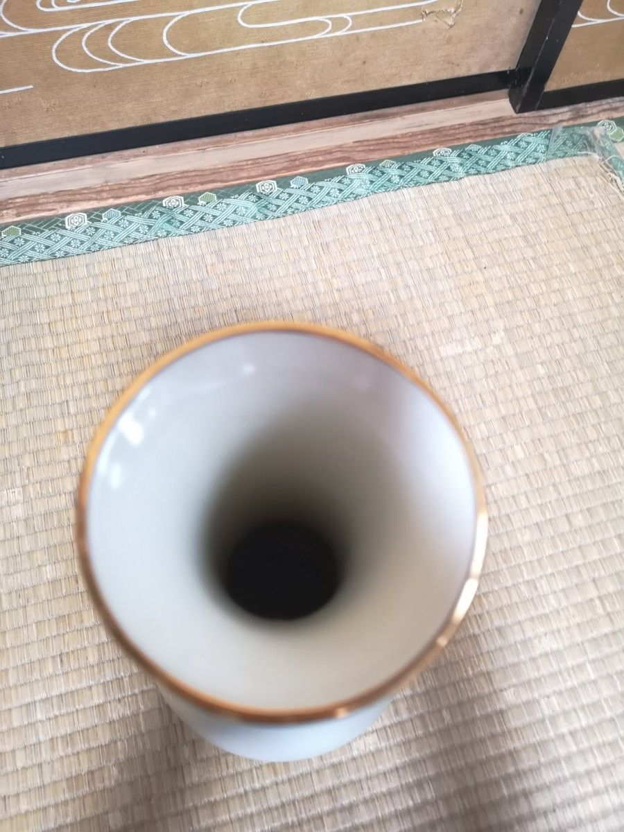 花瓶 壺 牡丹と孔雀 柴田陶器|Yahoo!フリマ(旧PayPayフリマ) 花瓶 壺 牡丹と孔雀 柴田陶器|Yahoo!フリマ(旧PayPayフリマ)